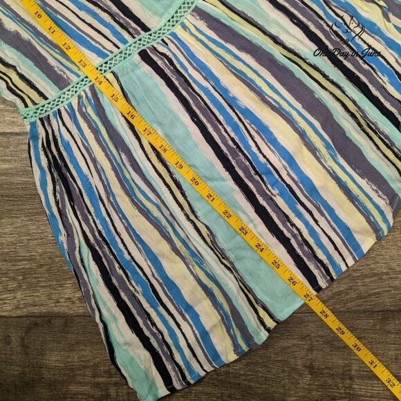 Weekend Suzanne Betro Sleeveless Top Size M - Picture 4 of 5